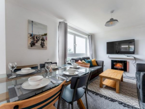 Pass the Keys Newly renovated central 2 bedroom flat parking